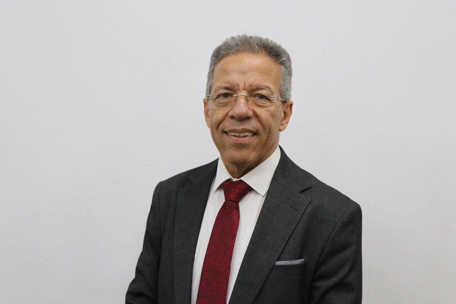 نقيب الأطباء في حواره لـ الشروق: لن نقبل تسجيل خريجى كليات طب الـ50% لحماية المهنة