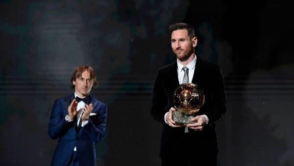 مودريتش عن ميسي: عانيت كثيرًا أمامه مع المنتخب وريال مدريد.. لكنه لاعب فريد من نوعه