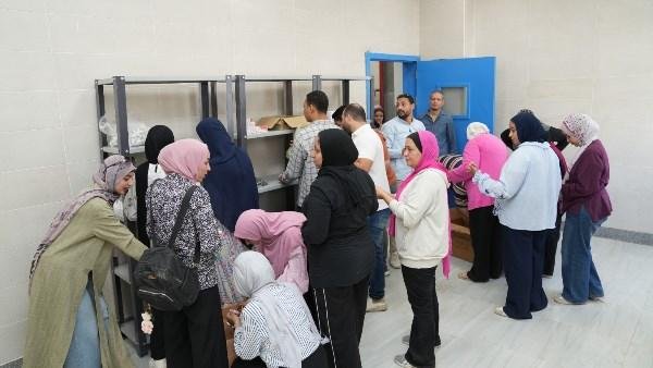 جامعتا أسيوط والأهلية وحياة كريمة ينظمون قافلة تنموية بقرية بني مر