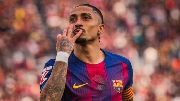 رافينيا: كنت أريد الرحيل عن برشلونة.. وفليك غير حياتي وعقليتي