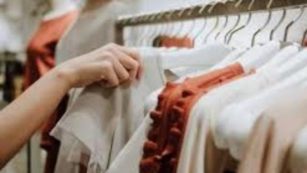 تصل لـ50%.. شعبة الملابس الجاهزة تكشف موعد انخفاض الأسعار وبدء التخفيضات