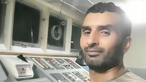 من الخطف لمطار القاهرة.. تفاصيل الساعات الأخيرة قبل عودة البحارة المصريين