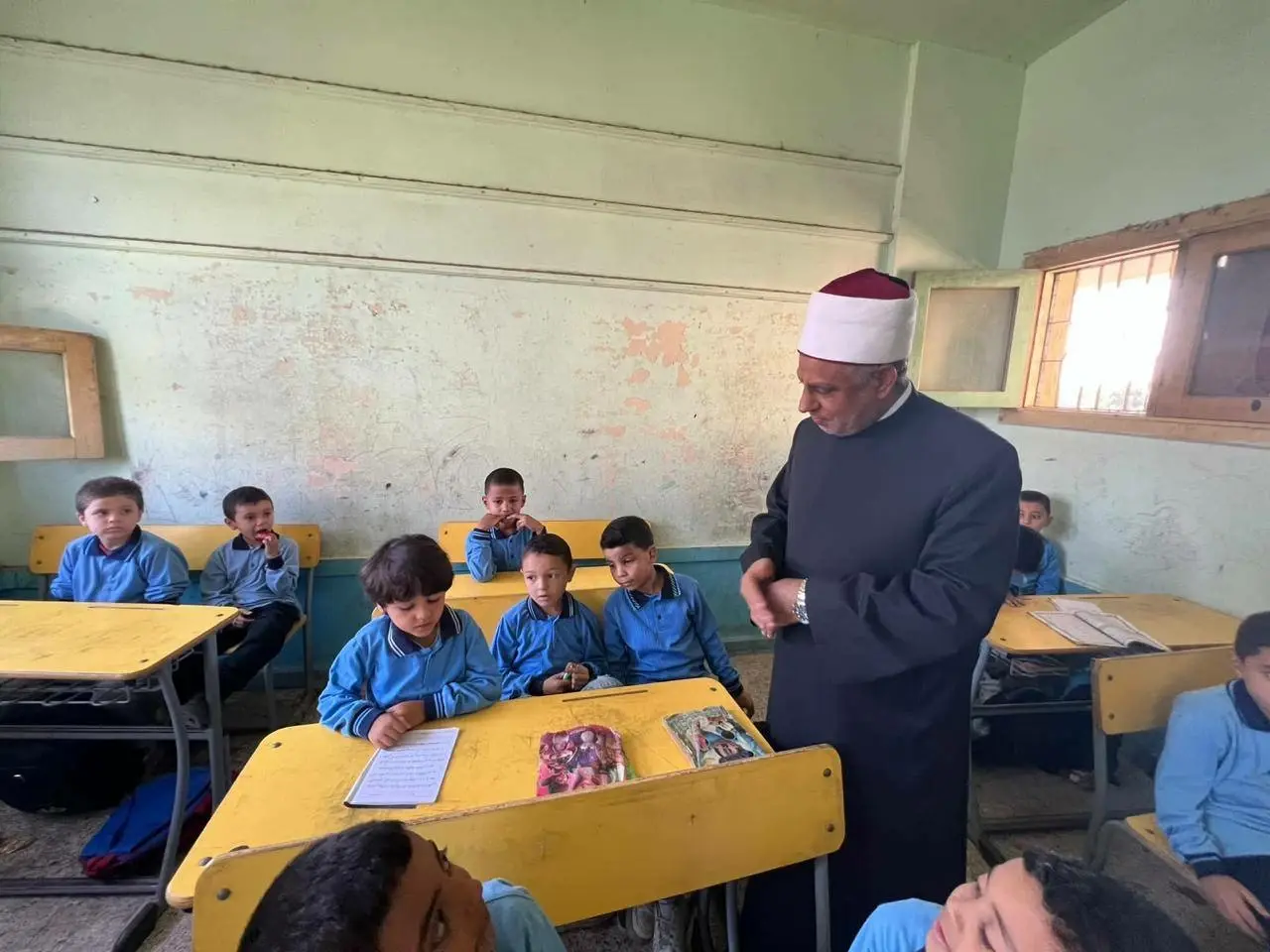 رئيس قطاع المعاهد الأزهرية يتف...