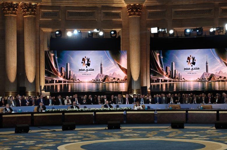رئيس شركة أي لوك: نطالب بتفعيل سجل صناعي مؤقت لتشغيل المصانع لحين استكمال إجراءات الترخيص
