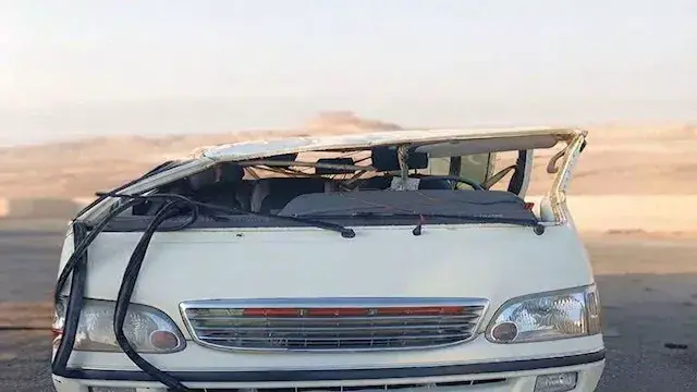 إصابة 11 في حادث انقلاب ميكروب...