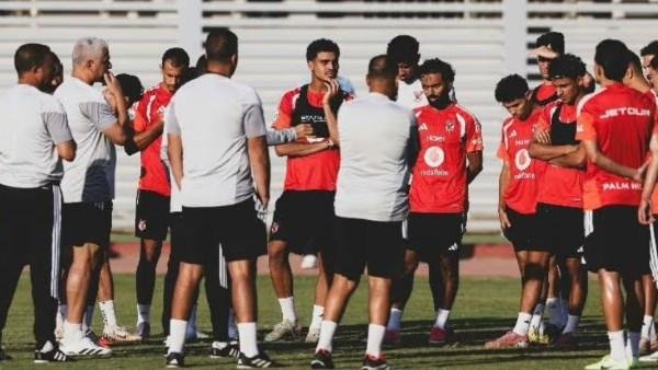 الأهلي يستأنف تدريباته.. وأكرم توفيق يتعافى من نزلة البرد