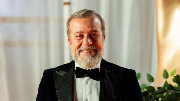 شريف منير لـ واقع مصر: سعيد بنجاح فيلم «ريد فلاج».. وأجسد شخصية ترزي حريمي ووالد أحمد حاتم