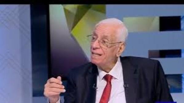 حسام موافي يوضح أسباب «المياه على الرئة».. ويحذر من حالة أكثر خطورة