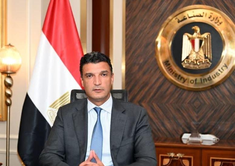 بعد إطلاق صندوق بمليار جنيه .. الصناعة تدعو المصانع المتعثرة للاستفادة منه