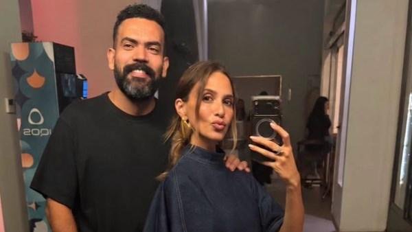 بملابس كاجوال.. زوجة خالد عليش تخطف الأنظار رفقته