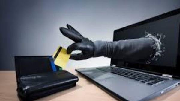 يستولون على أموالك في دقائق.. مقترحات برلمانية لحماية المواطنين من فخ المكالمات الاحتيالية