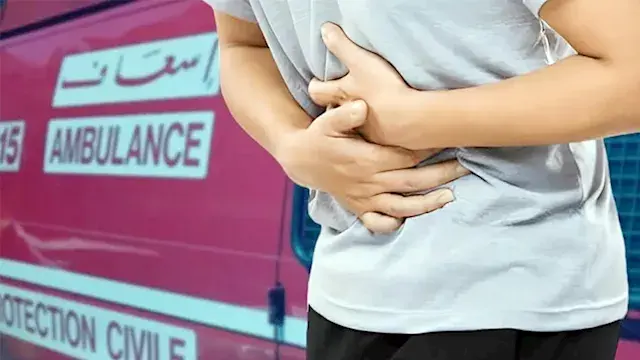 بعد تناول وجبة كشري.. إصابة أم...
