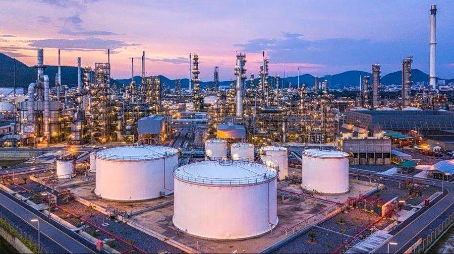 مسئولون: إصابة عاملين بجروح خطيرة إثر انفجار في مصفاة رئيسية للنفط غرب أثينا