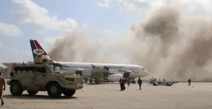 اليمن.. الحوثيون يستهدفون مطار عدن وقصر المعاشيق بصواريخ باليستية