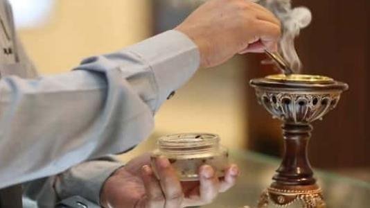 أفضل الطرق لتبخير المنزل يوم الجمعة.. خطوات بسيطة لرائحة منعشة
