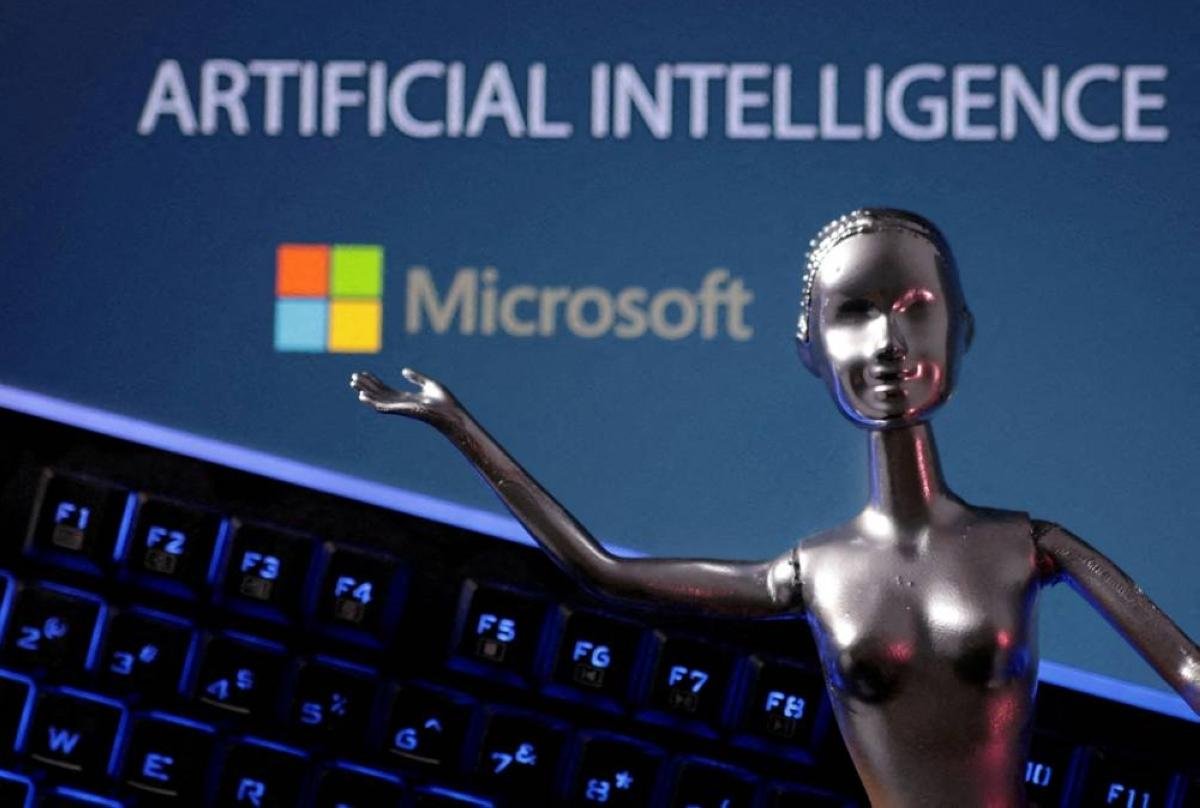 Microsoft drafts code of condu...