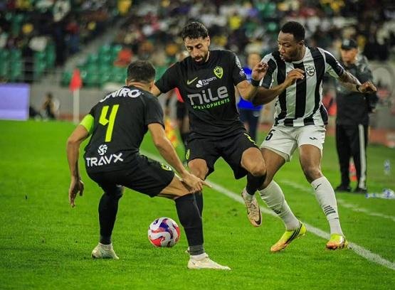 «قاضية» منسي تقود الزمالك لفوز صعب على الجيش الرواندي