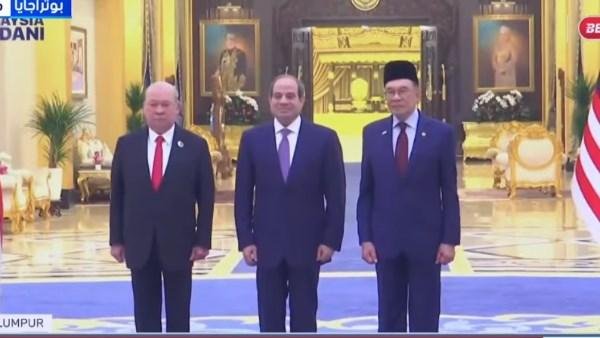 لقطات من مراسم استقبال الرئيس السيسي بالقصر الوطني الماليزي