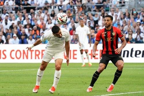 عبد المنعم أساسيا في تشكيل نيس أمام ليل بالدوري الفرنسي