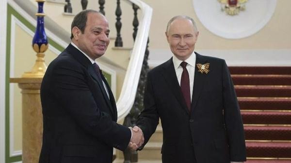 الرئيسان السيسي وبوتين يبحثان تطورات عدد من المشروعات الاستراتيجية المشتركة