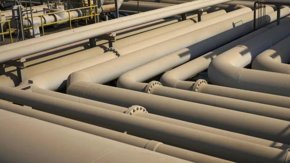 السعودية تستهدف رفع طاقة أنابيب النفط إلى 10 ملايين برميل يوميا