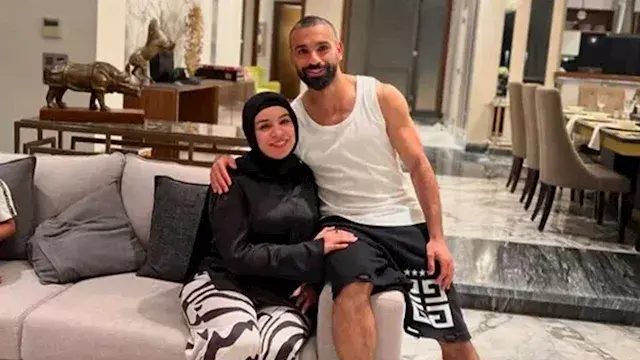 رسالة طريفة من شقيقة محمد صلاح...