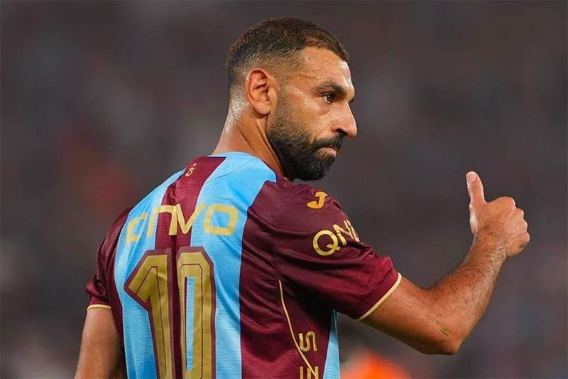 محمد صلاح يقود هجوم طرابزون أمام جالطة سراي في الدوري التركي