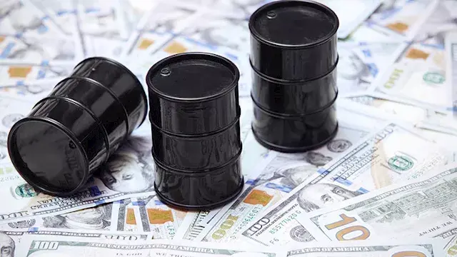 النفط والدولار يضغطان على المو...