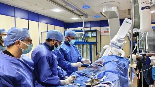 صحة الشرقية: نجاح قسطرة مخية علاجية لسيدة عمرها 66 عامًا وإنقاذ أخرى .. صور