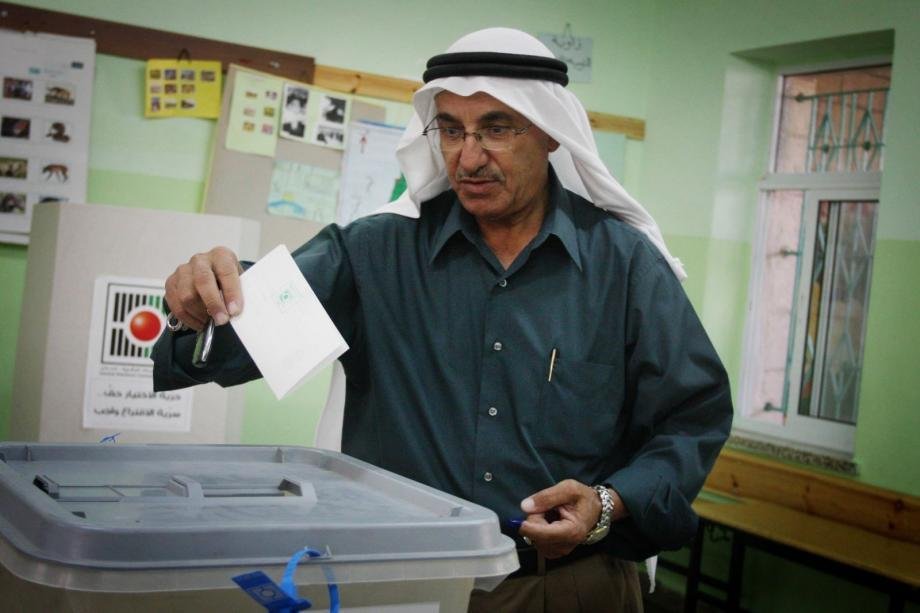 إسرائيل ترفض السماح بدخول لجنة الانتخابات إلى غزة والقدس