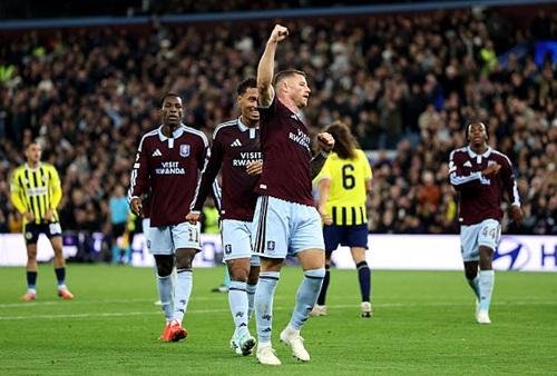 بستة أهداف.. أستون فيلا يلتهم عملاق تركيا في دوري أبطال أوروبا