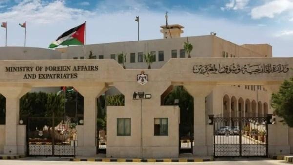 الأردن يدين استهداف مطاري أبها والملك خالد الدوليين بالسعودية