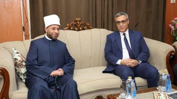 وزير الأوقاف والسفير الجزائري بالقاهرة يفتتحان الدورة التدريبية المشتركة لواعظات الجزائر ومصر