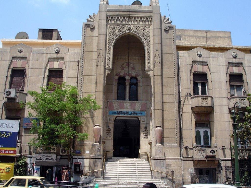 نقابة الأطباء تخاطب رئيس الوزراء وتحذر من التوسع في أعداد المقبولين بكليات الطب