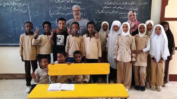 بالتعاون مع التعليم والأزهر الشريف.. محافظ أسوان يتابع جهود وحدة تكافؤ الفرص لنشر الوعي المجتمعي