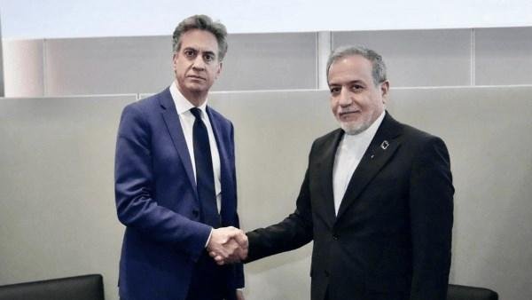 وزير خارجية بريطانيا يحذر عراقجي: لن نتهاون مع أي نشاط إيراني عدائي على أراضينا