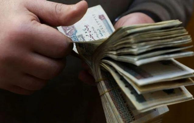 ما تداعيات رفع الفائد على قطاعي الصناعة والتجارة؟.. خبراء يجيبون