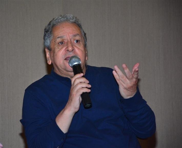 عمر عبد العزيز: مسرح الفن شهد أعمالا لكبار النجوم.. والمهزلة الحالية يجب أن تتوقف