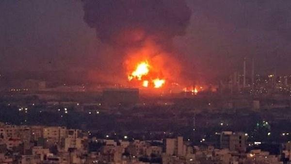 دوي انفجار في جزيرة قشم الإيرانية ومصادر ترجح مصدره من البحر