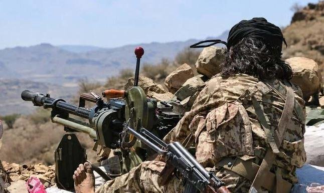 الجيش اليمني يعلن مقتل وإصابة أكثر من 35 حوثيا بعملية في تعز