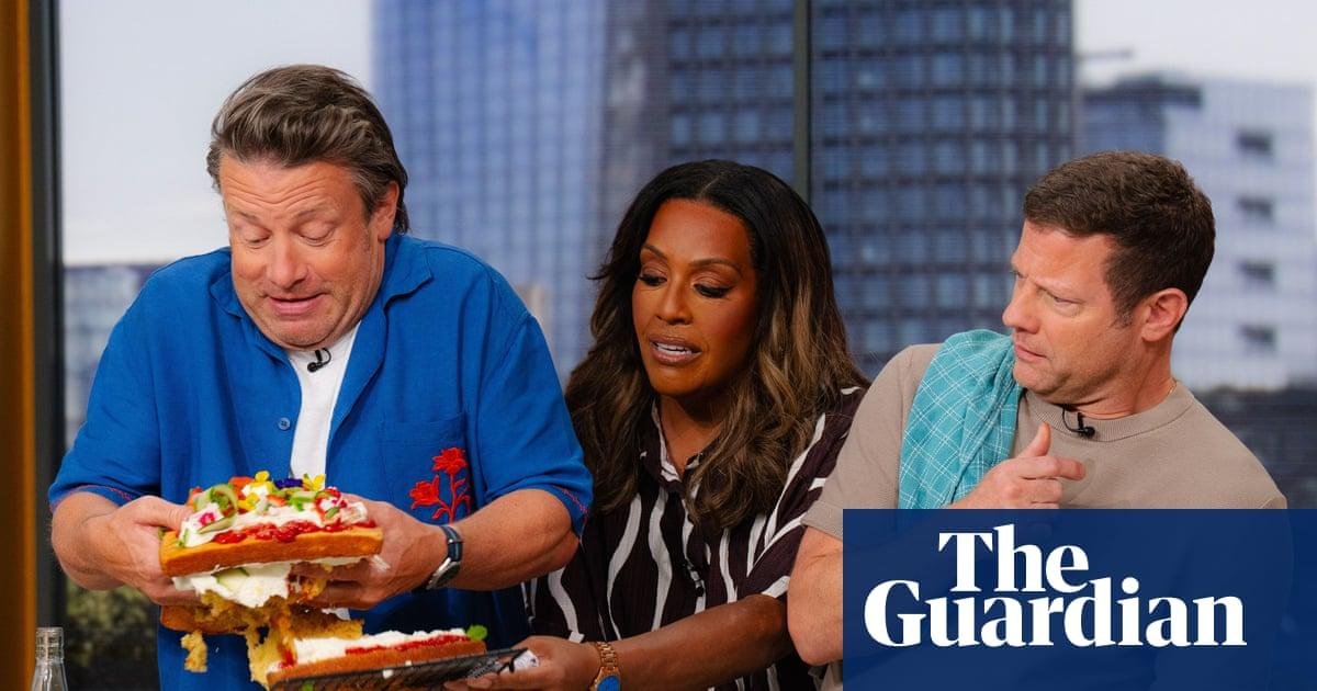Jamie and Jools Oliver pay the...