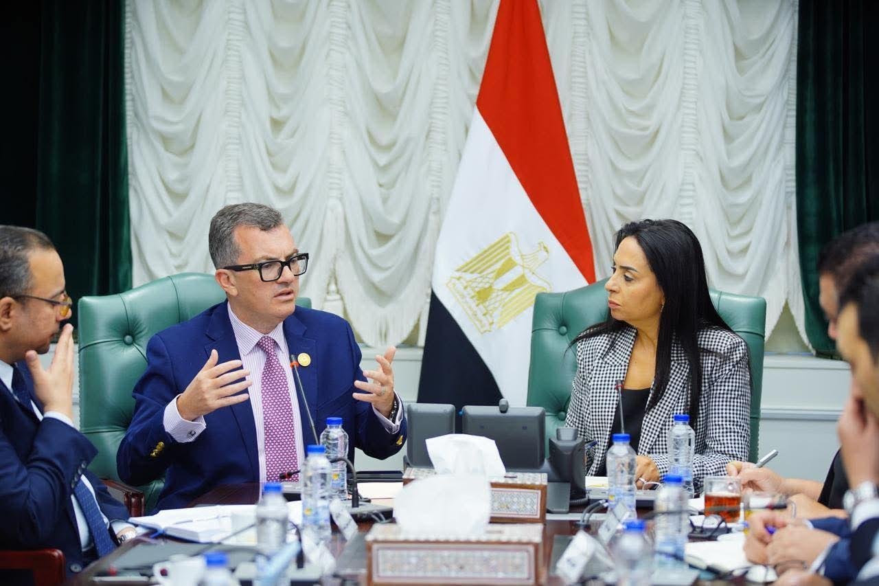 وزيرا التضامن والتخطيط يبحثان...
