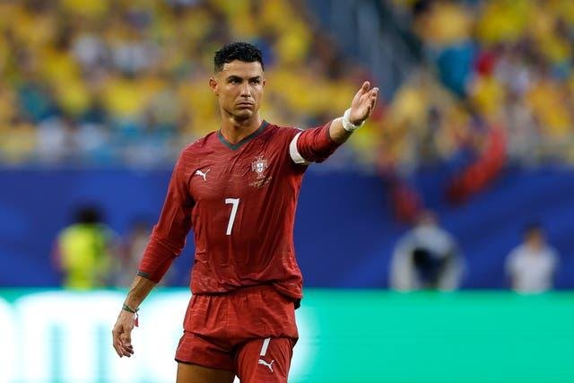 جماهير البرتغال تطالب باستبعاد رونالدو من التشكيل الأساسي أمام النرويج