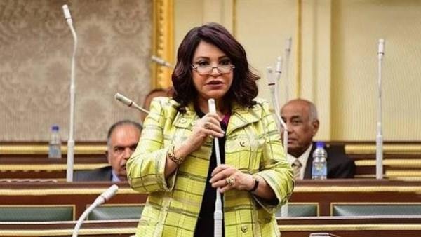 «التصدير من المنزل».. مقترح برلماني لتسويق مهارات الشباب المصري عالميًا