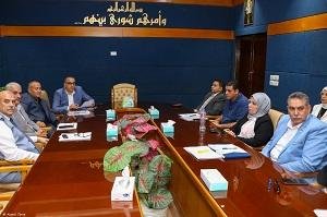لجنة متخصصة تراجع إجراءات السلامة والأمن بميناء دمياط
