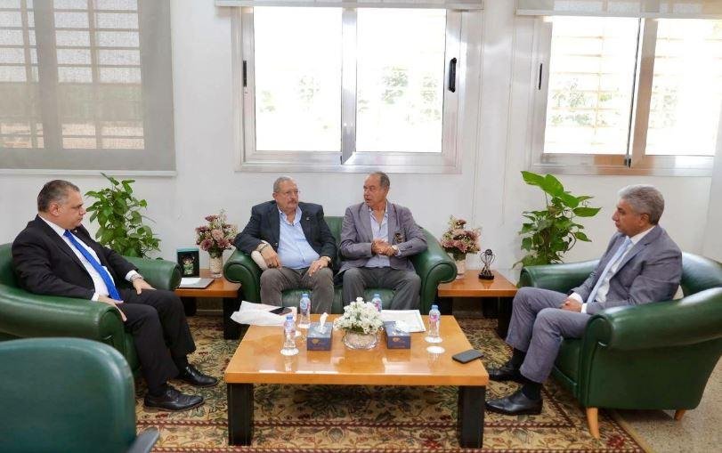 وزير السياحة يبحث مع رئيس الات...