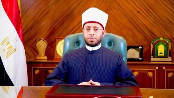 وزير الأوقاف ينعى والدة وزير القوى العاملة الأسبق