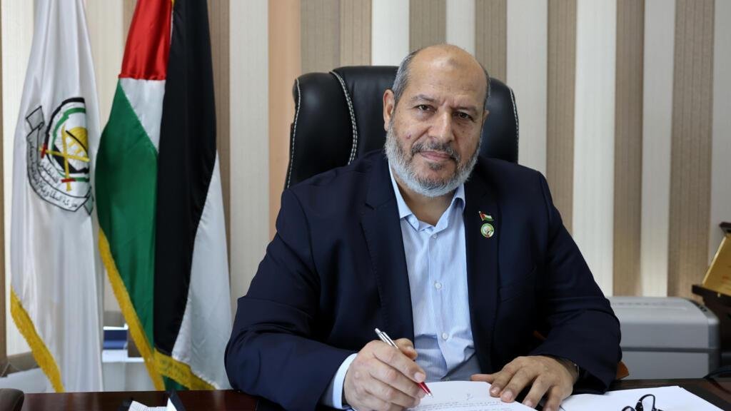 محادثات بين وفد من حماس برئاسة...