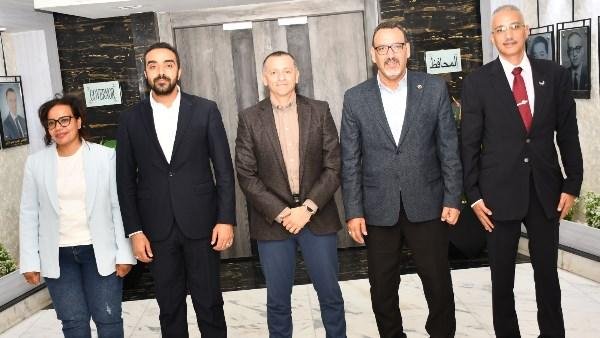 المحافظ يرويج للمناطق الأثرية والتاريخية بأسوان