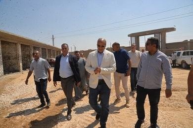 محافظ أسيوط يتابع إنشاء مركز متكامل لإيواء الكلاب الضالة بطريق بني غالب